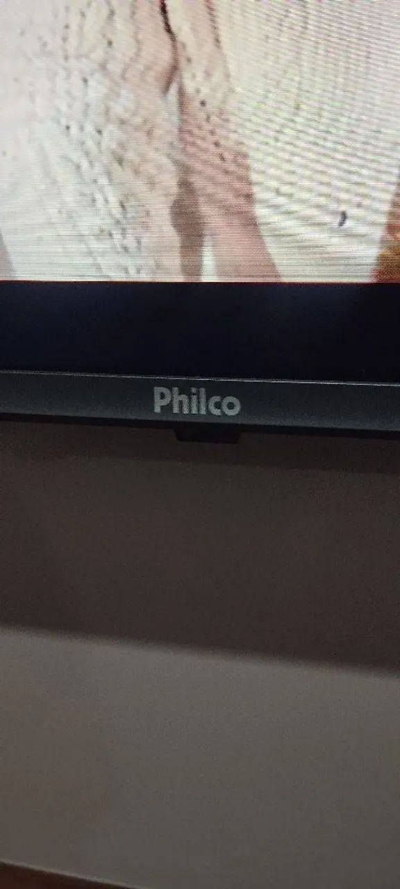 Tv Philco 40 polegadas semi nova 3 messes de uso  - Foto 3