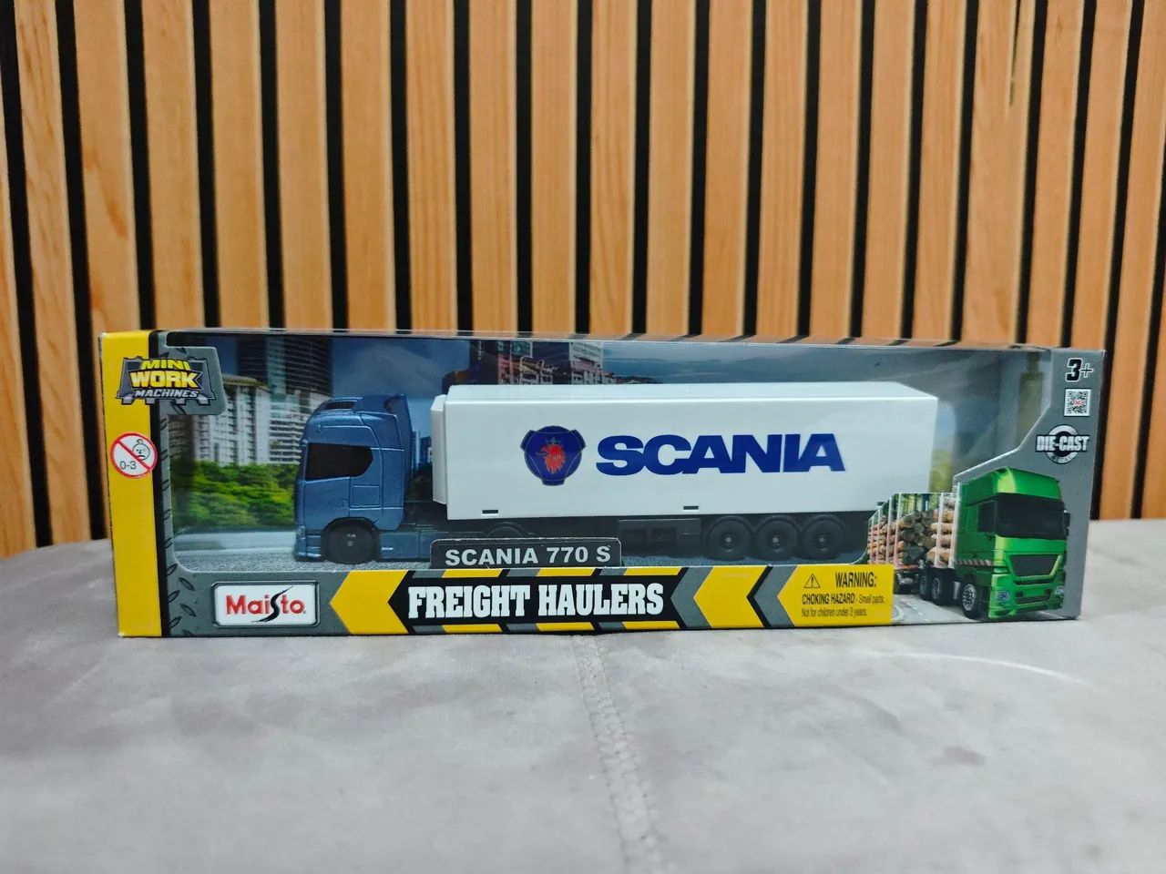 Miniatura caminhão Scania Maisto  - Foto 2