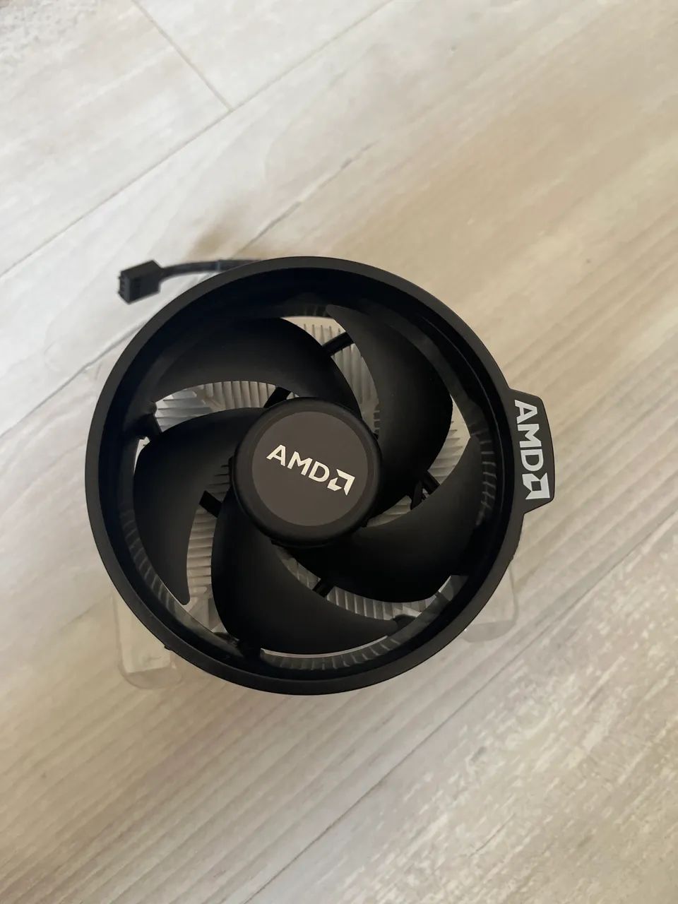 CPU fan stock AMD Ryzen 7 5700 - Foto 2