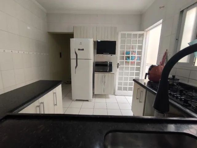 Casa com 3 quartos próxima a avenida itavuvu - Foto 4