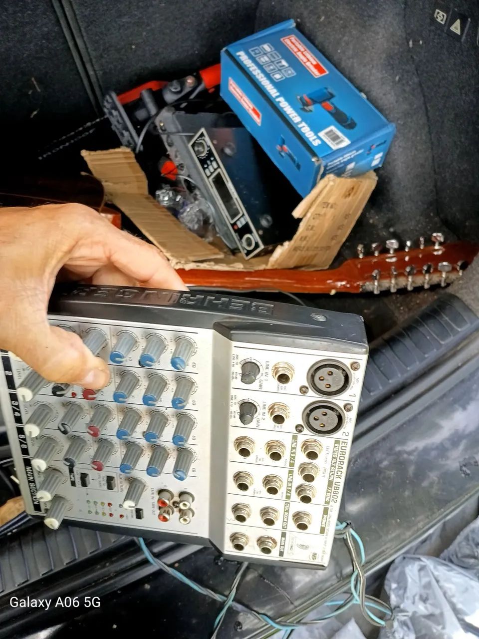 Mesa de som Behringer Eurorack UB802  - Foto 2