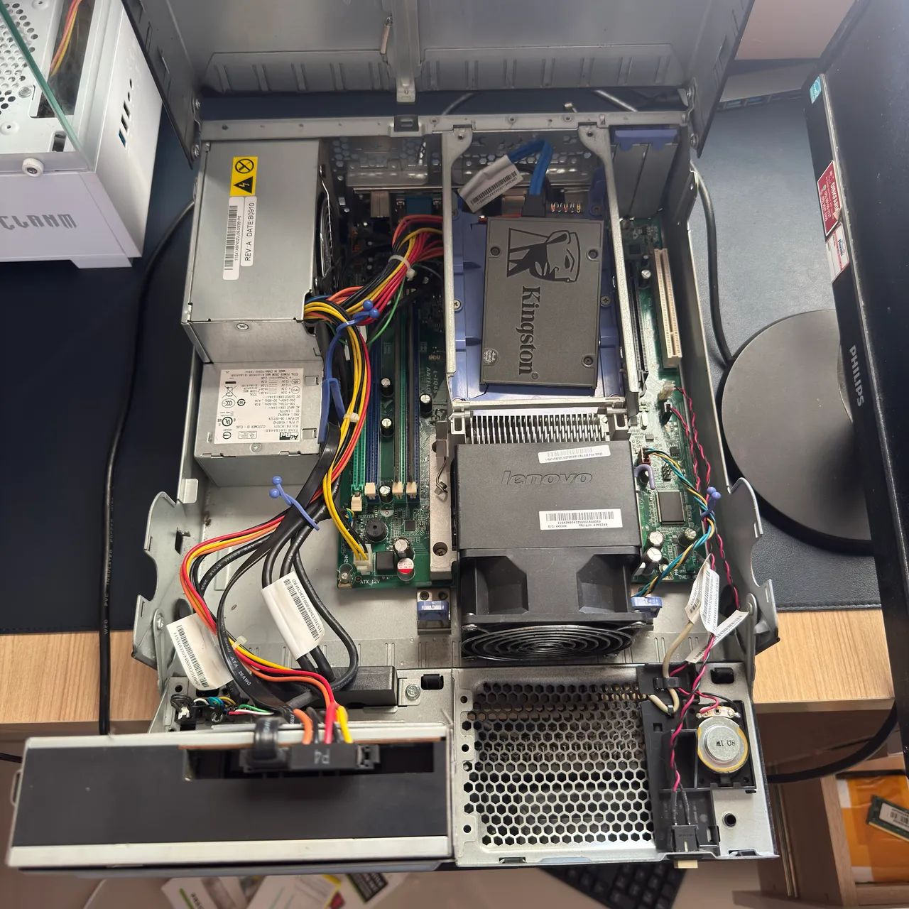 Computador ThinkCentre - 128GB SSD - 2GB RAM - Foto 3