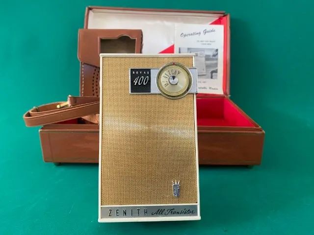 Rádio antigo Zenith Royal 400 - Foto 4