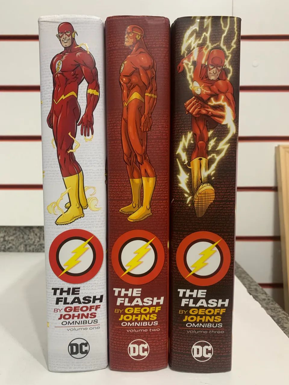 Flash by Geoff Johns Omnibus [ Inglês ] Completa - Foto 2