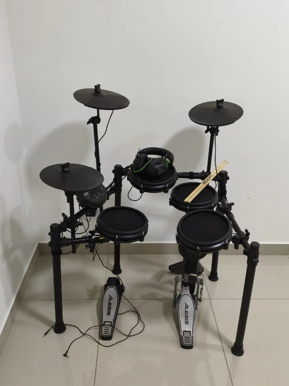Bateria Eletrônica Alesis Nitro nash - Foto 2