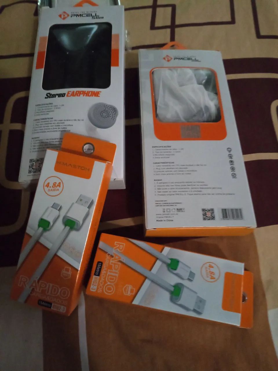 Carregador e fone de ouvido - Foto 2
