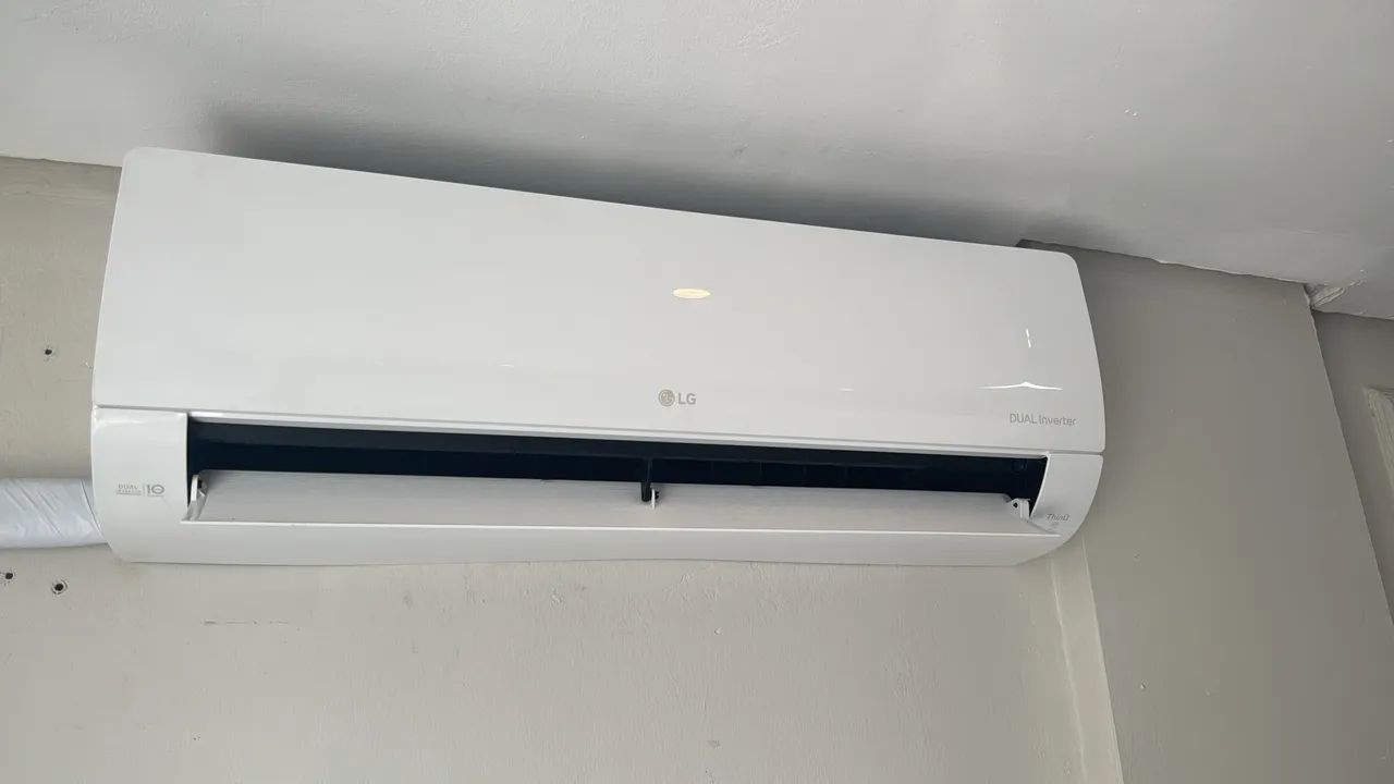 Ar condicionado LG 12.000 BTUs Zerado
