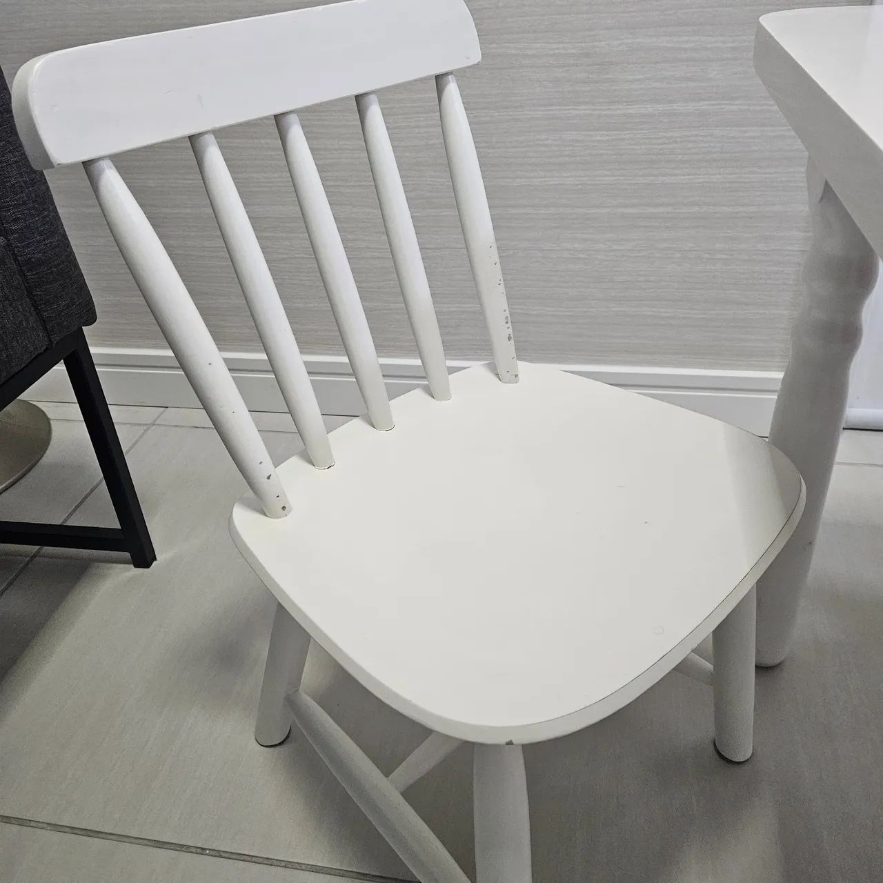 Mesa Infantil com 2 cadeiras - Tok&Stok - Foto 3