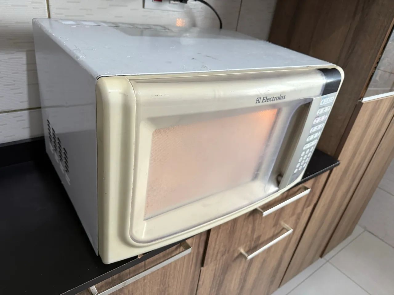 Microondas Electrolux 32 l - Foto 5