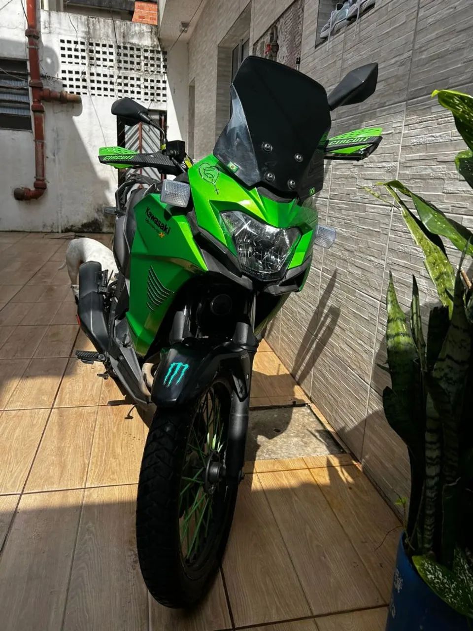 Versys  - Foto 3