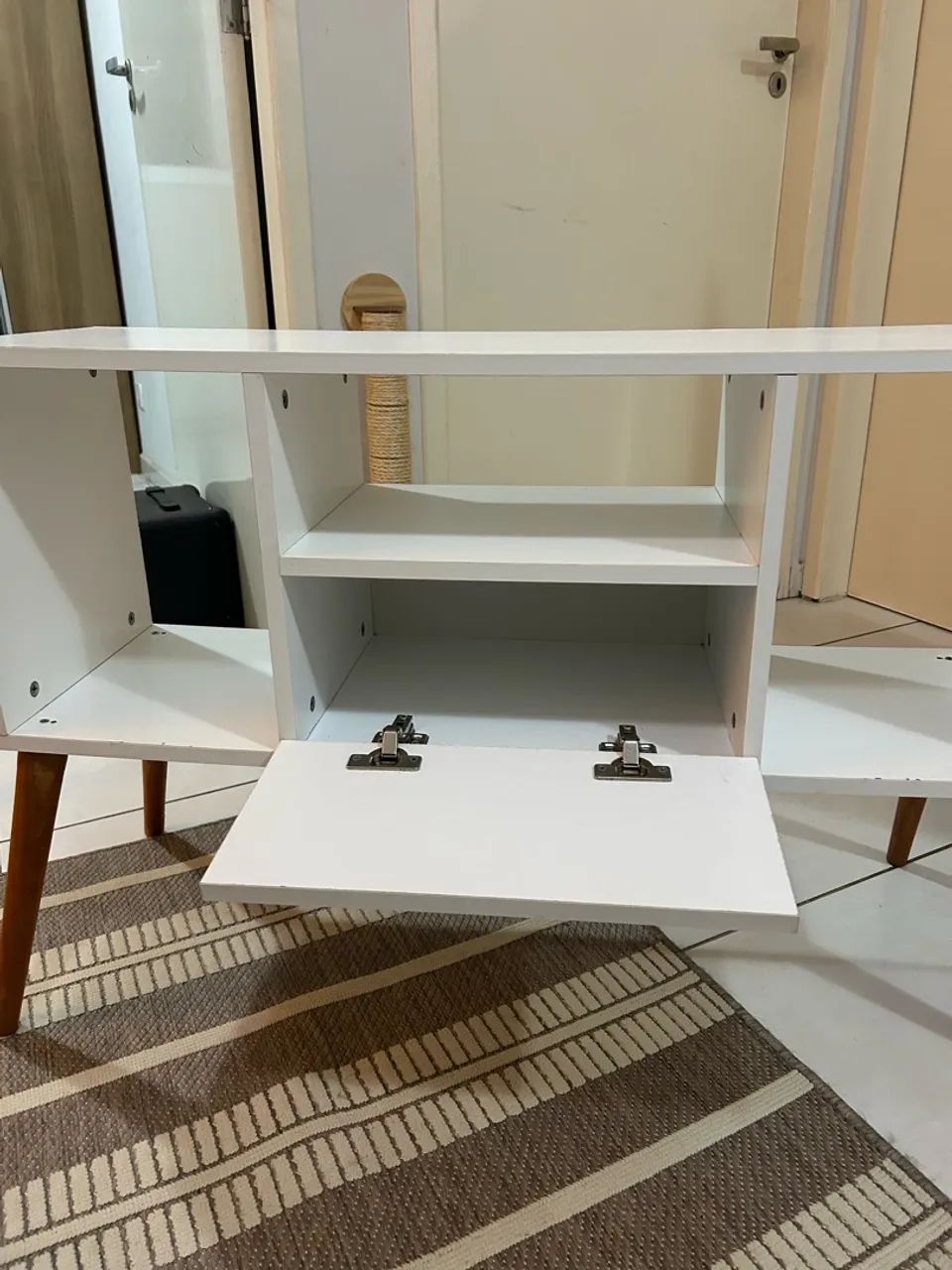 Rack retrô para tv de até 43 polegadas