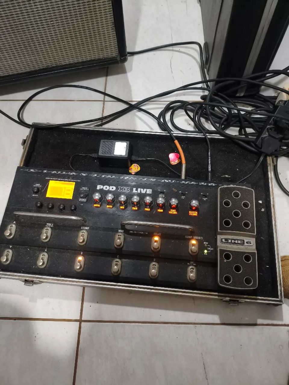 Pedaleira pod x3 live semi nova 