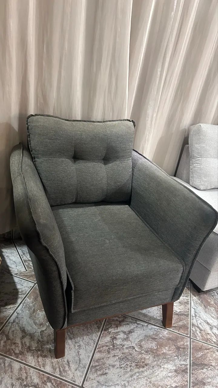 Sofá lugares + poltrona 