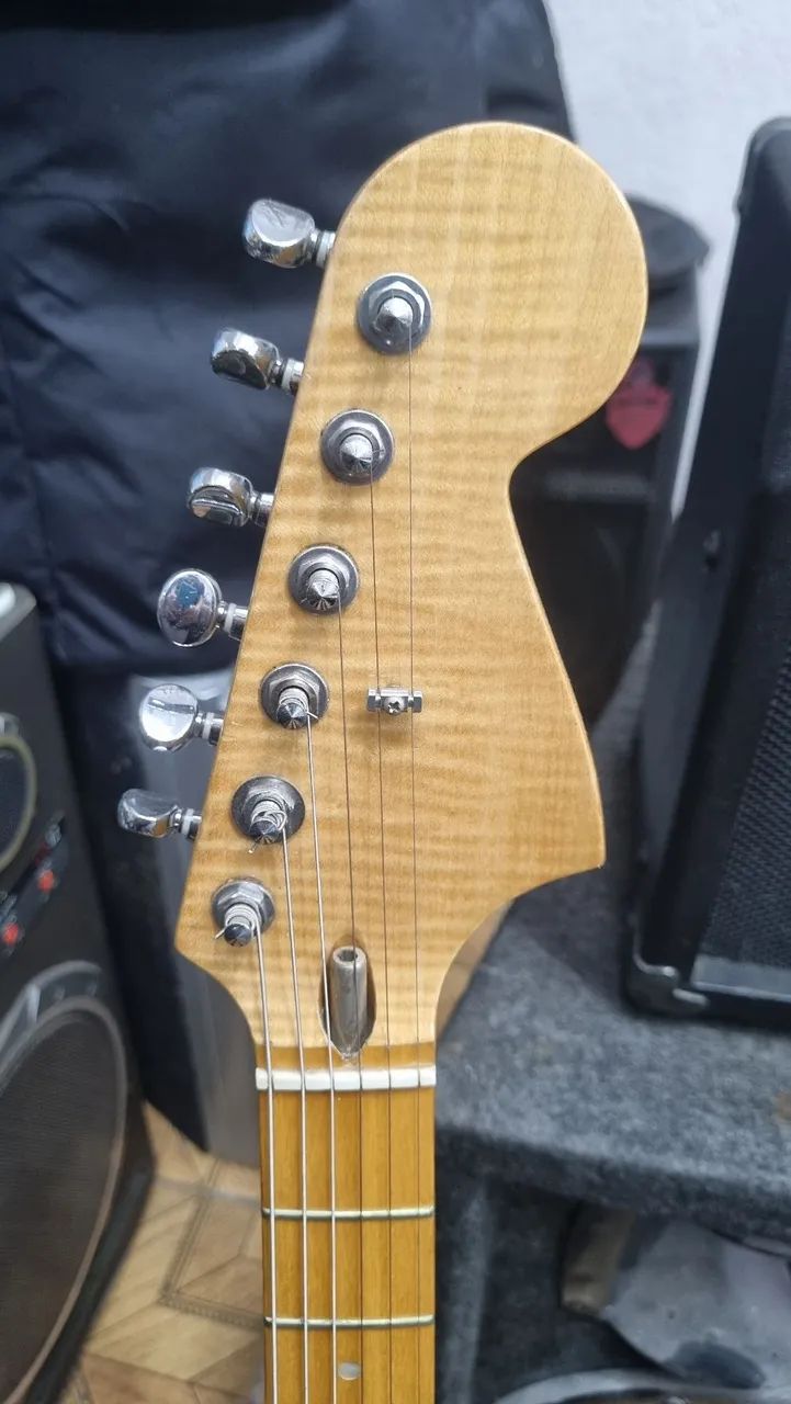 Guitarra stratocaster de luthier sunburst - Foto 2