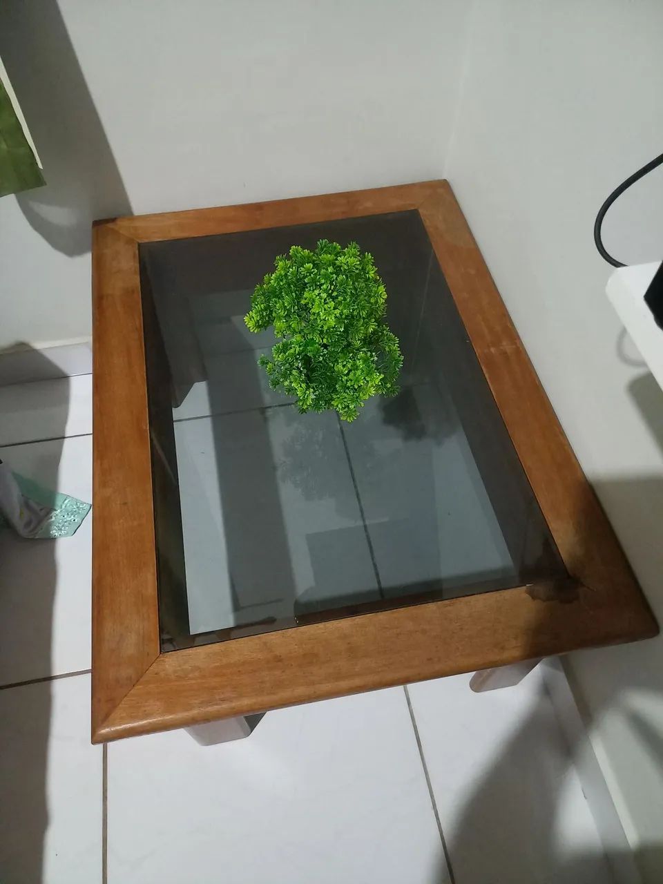 Mesa de Centro (Cerejeira e vidro)