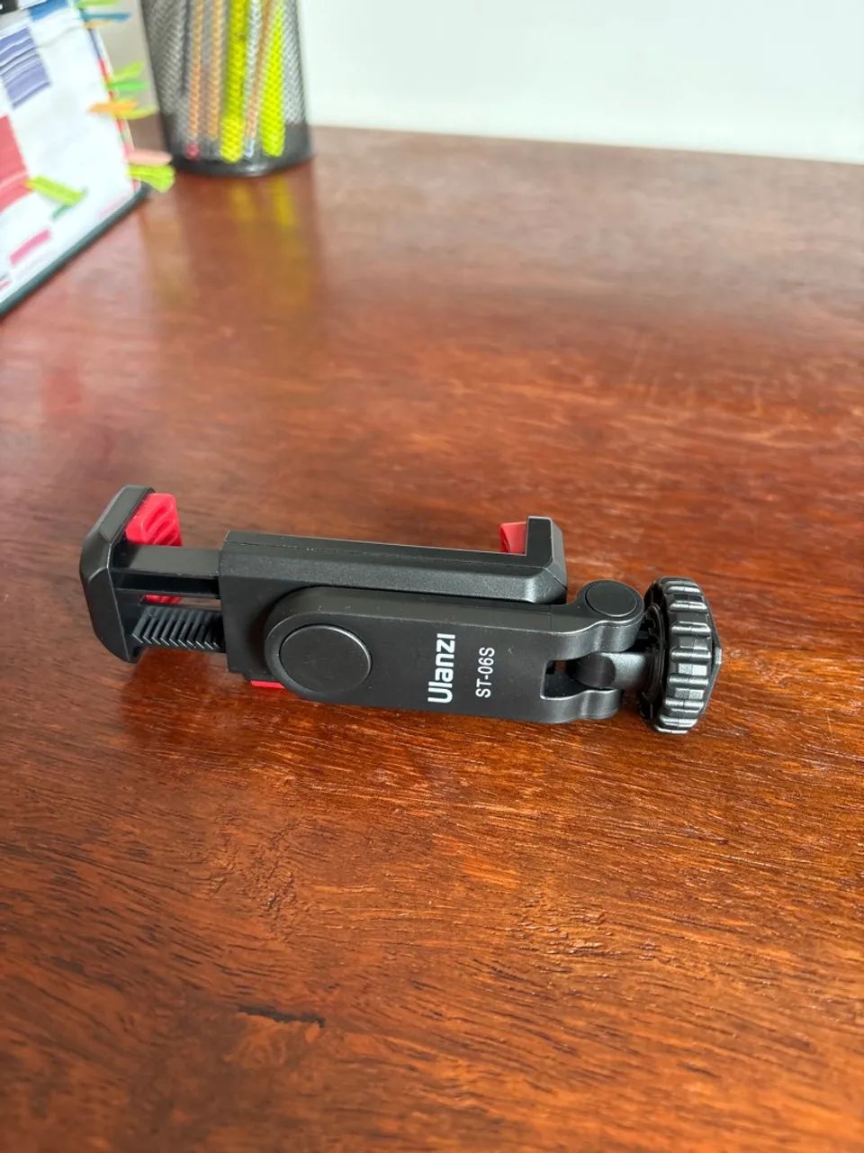 Suporte de Celular Ulanzi ST-06S com Clipe Rotativo