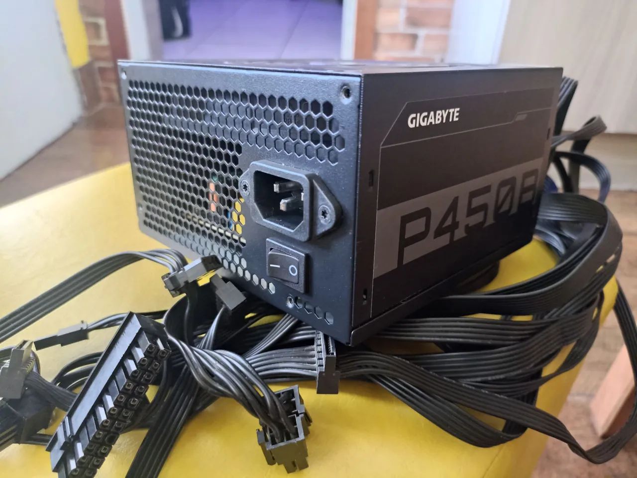 Fonte GIGABYTE 450w - Foto 3
