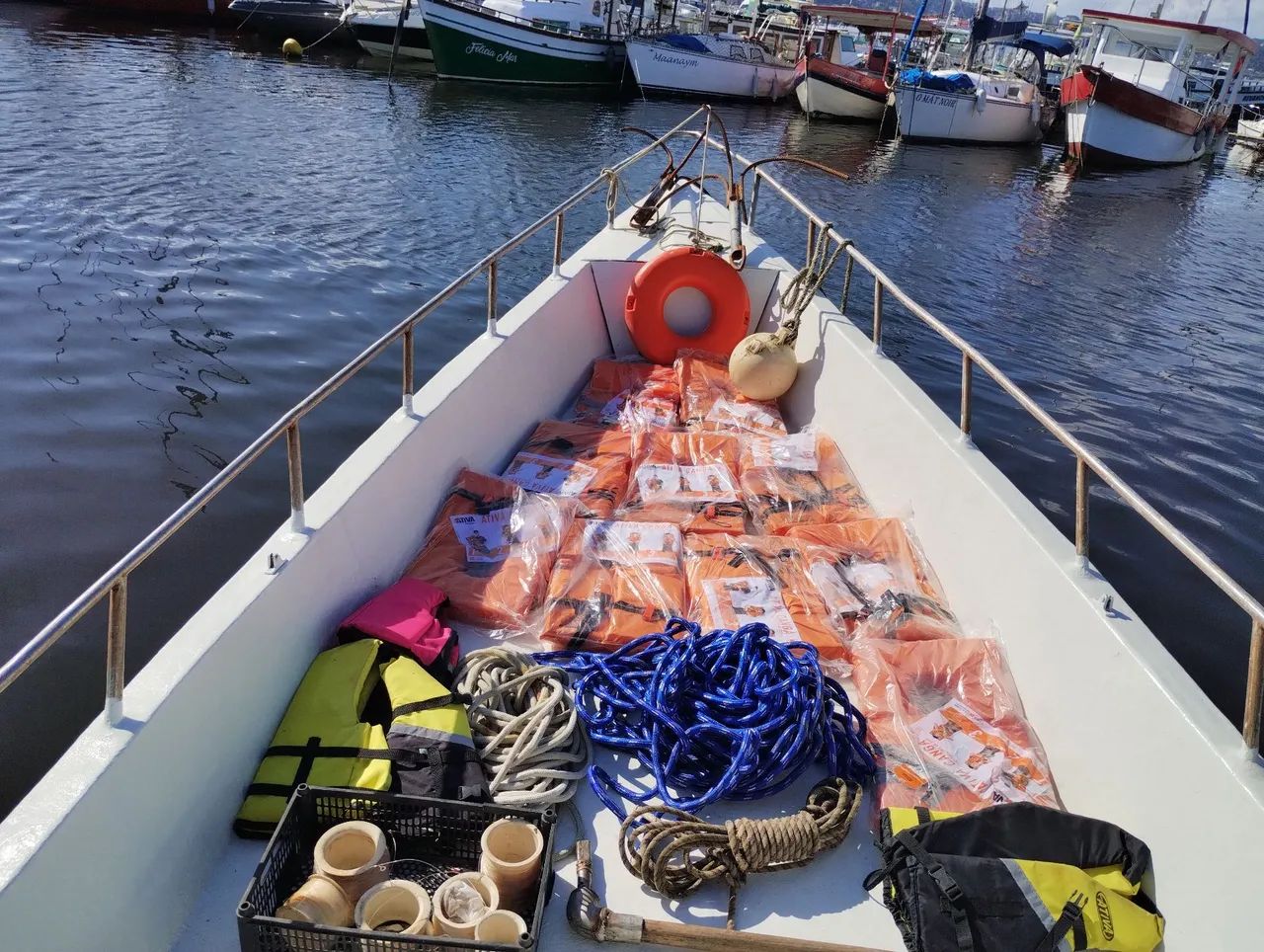 Barco de fibra - Foto 13