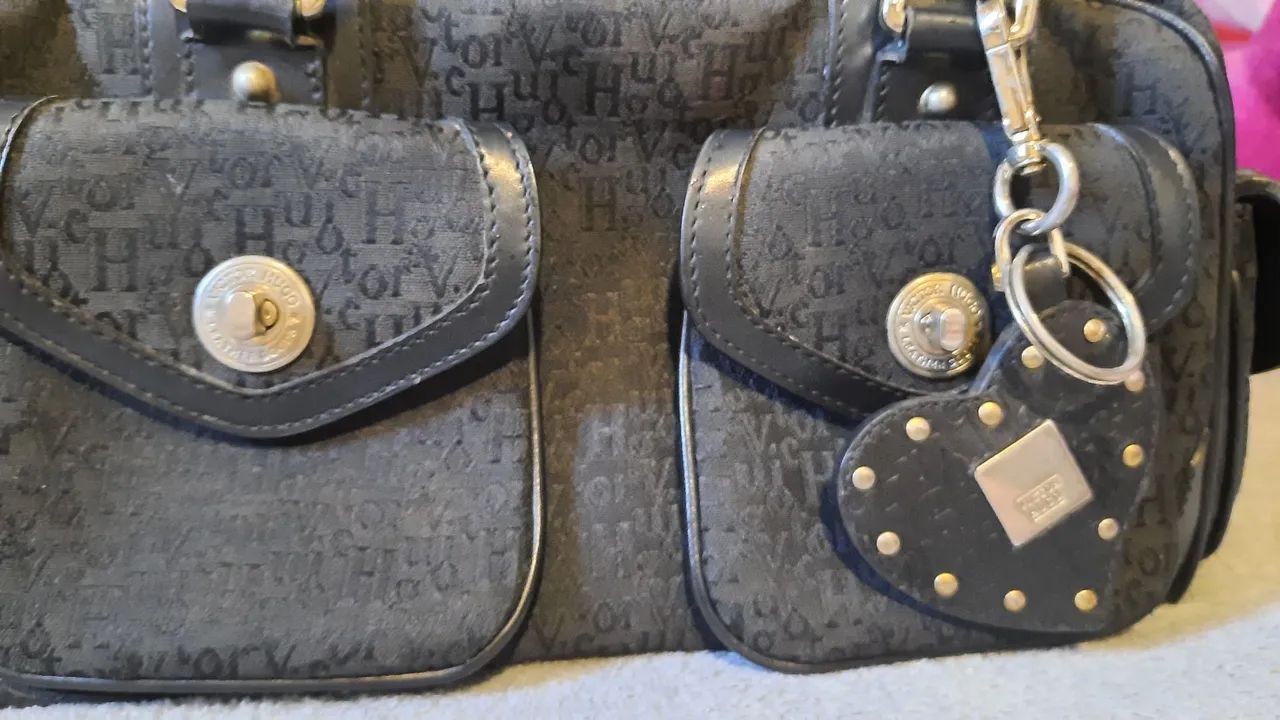 Bolsa Couro Vitor Hugo original. 