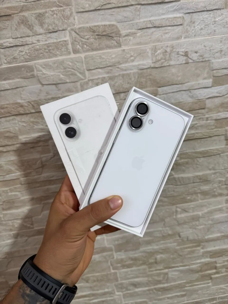 iPhone 16 256gb novinho 
