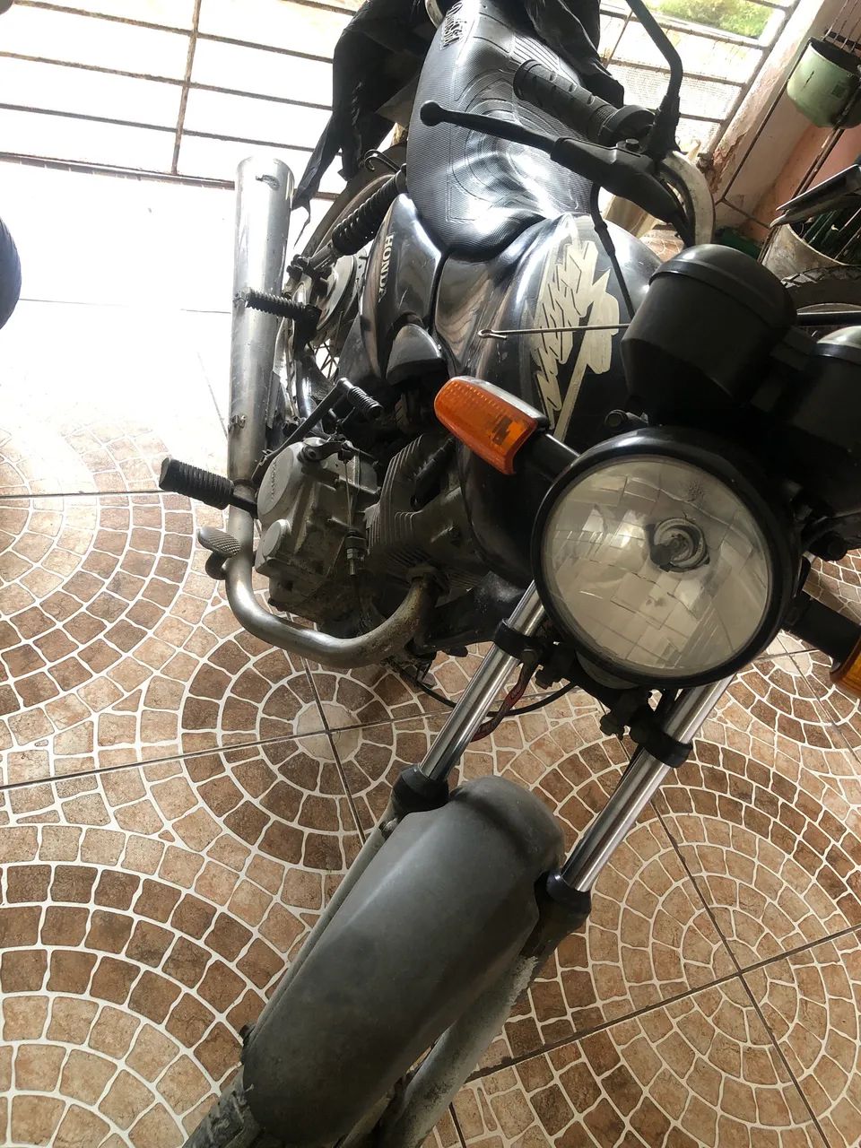 Vendo Titan 125 ano 2003 - Foto 2