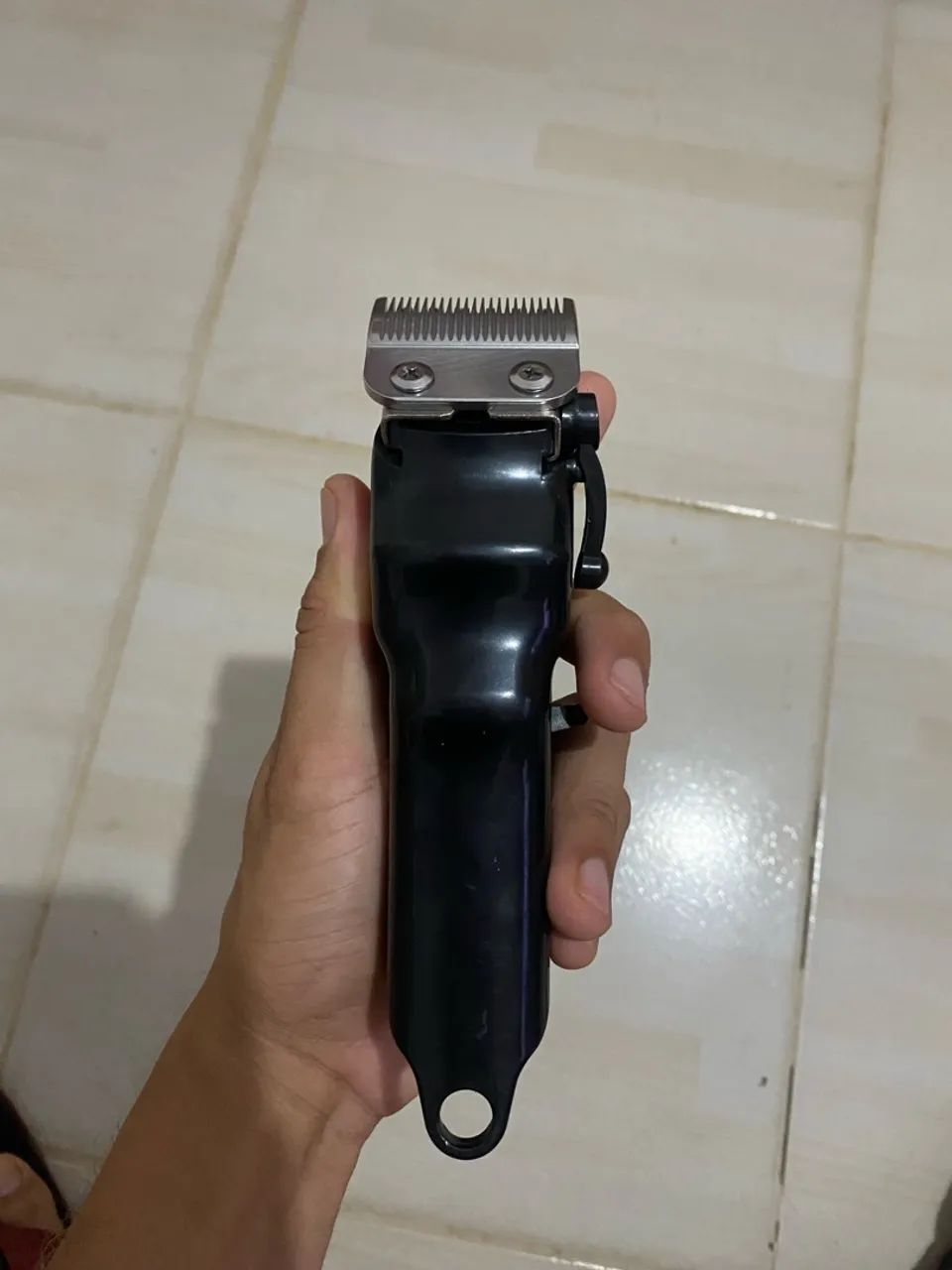 MÁQUINA DE CORTE E TESOURA  - Foto 2