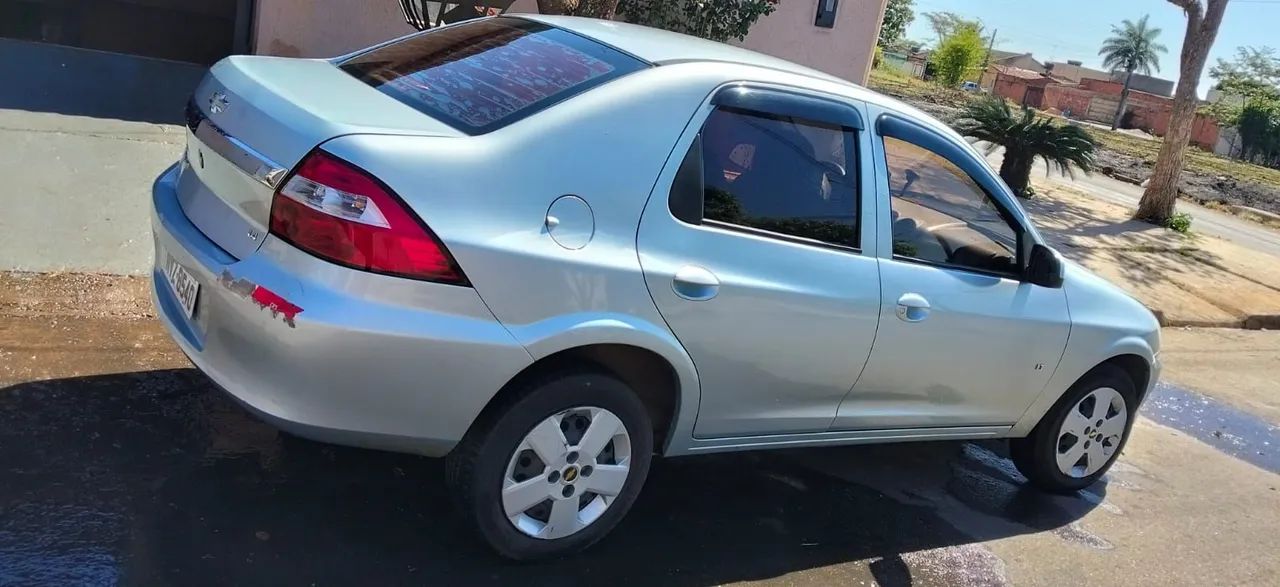 Chevrolet Prisma 2012