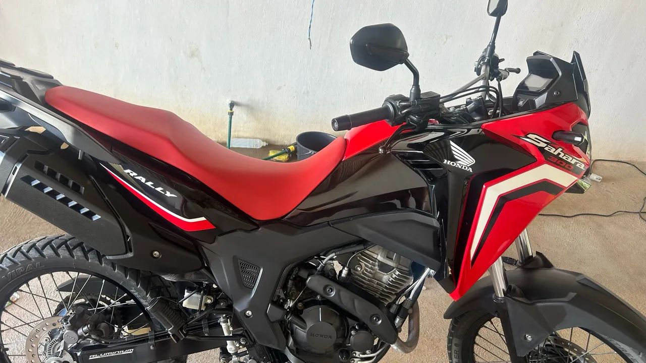XRE SAHARA 300 RALLY - Foto 4