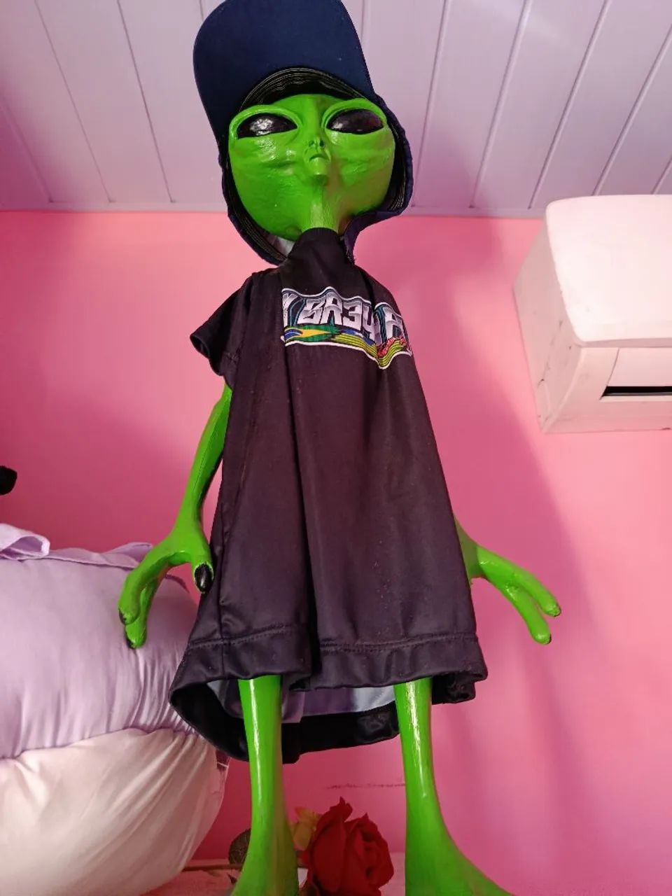 Boneco ET