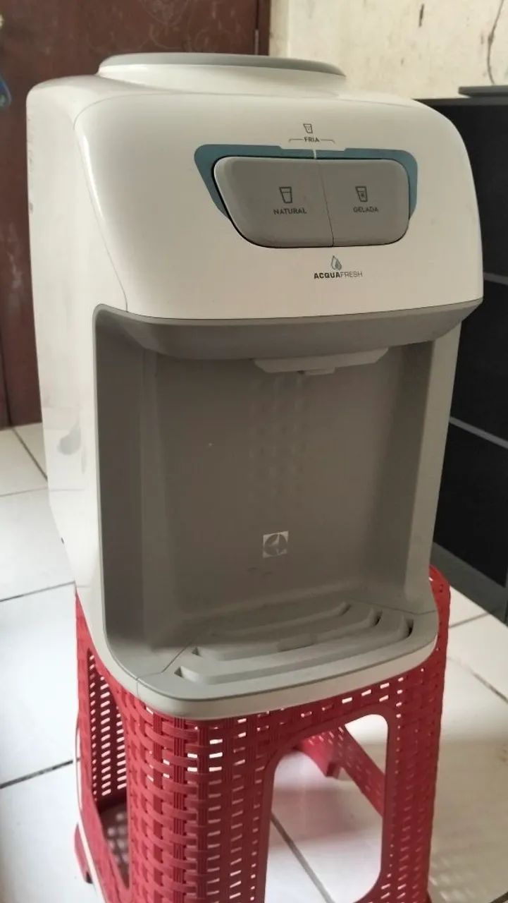 Vendo Bebedouro Eletrolux 