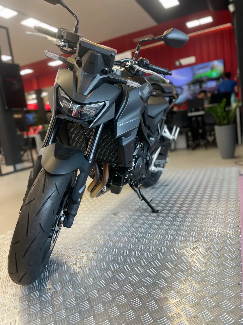 Hornet 750 - Foto 4