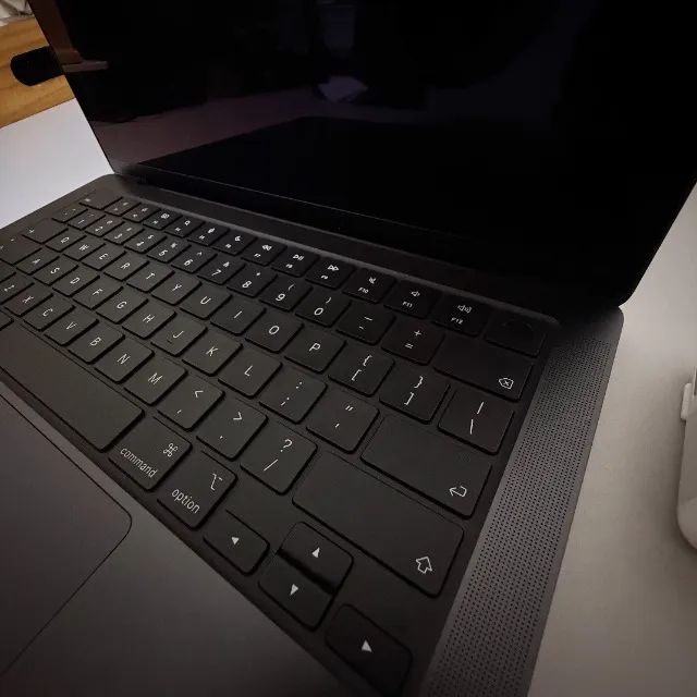 MACBOOK PRO 14" CHIP M5 PRO | 24GB RAM | SSD 2TB - Foto 3