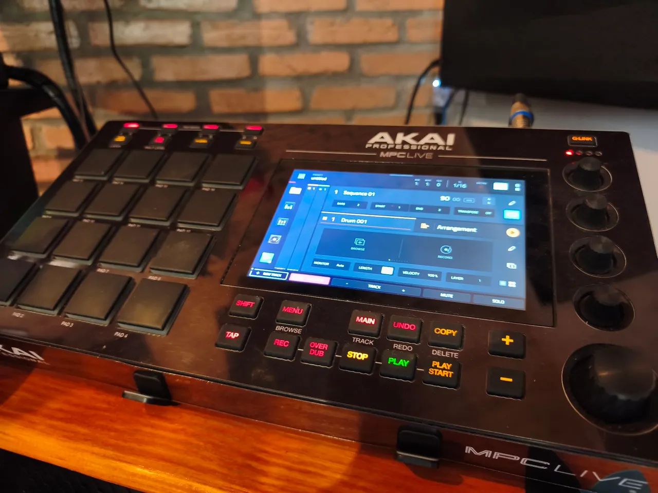 Akai MPC Live 1 - MPC live 1
