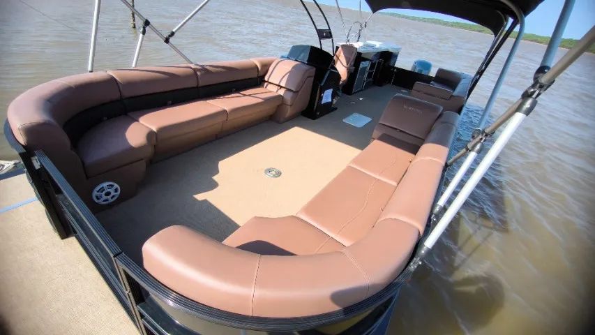 PONTOON VENTURA P32 ZERO KM - Foto 4