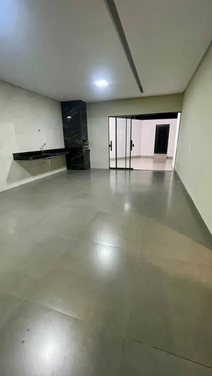 Vendo casa com 3 quartos 1 suíte de esquina em Nerópolis
