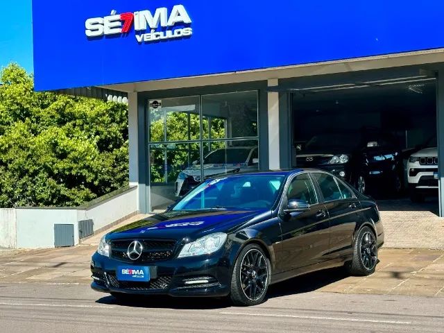 Mercedes-Benz C-180 CGI Classic 1.8 16V 156cv Aut. 2012