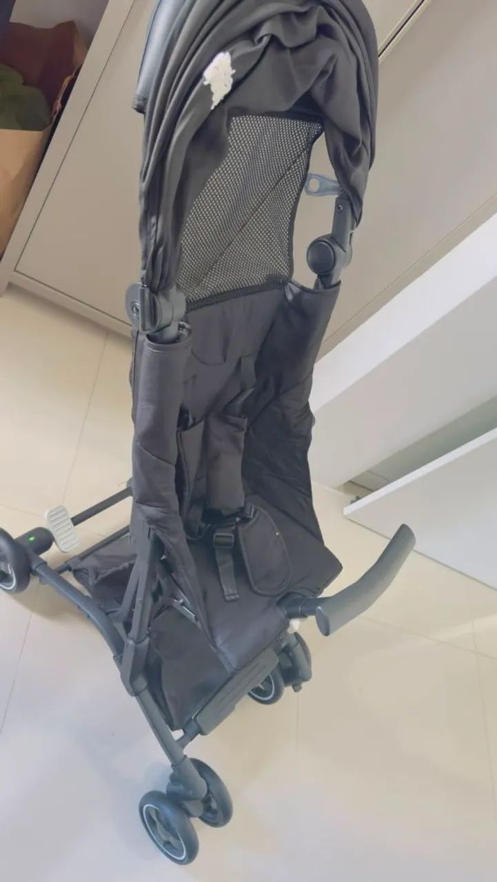 Carrinho de passeio infantil,