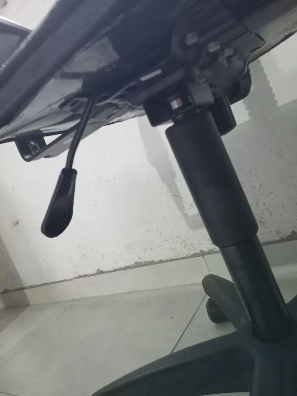 Cadeira secretária com braço.  - Foto 3
