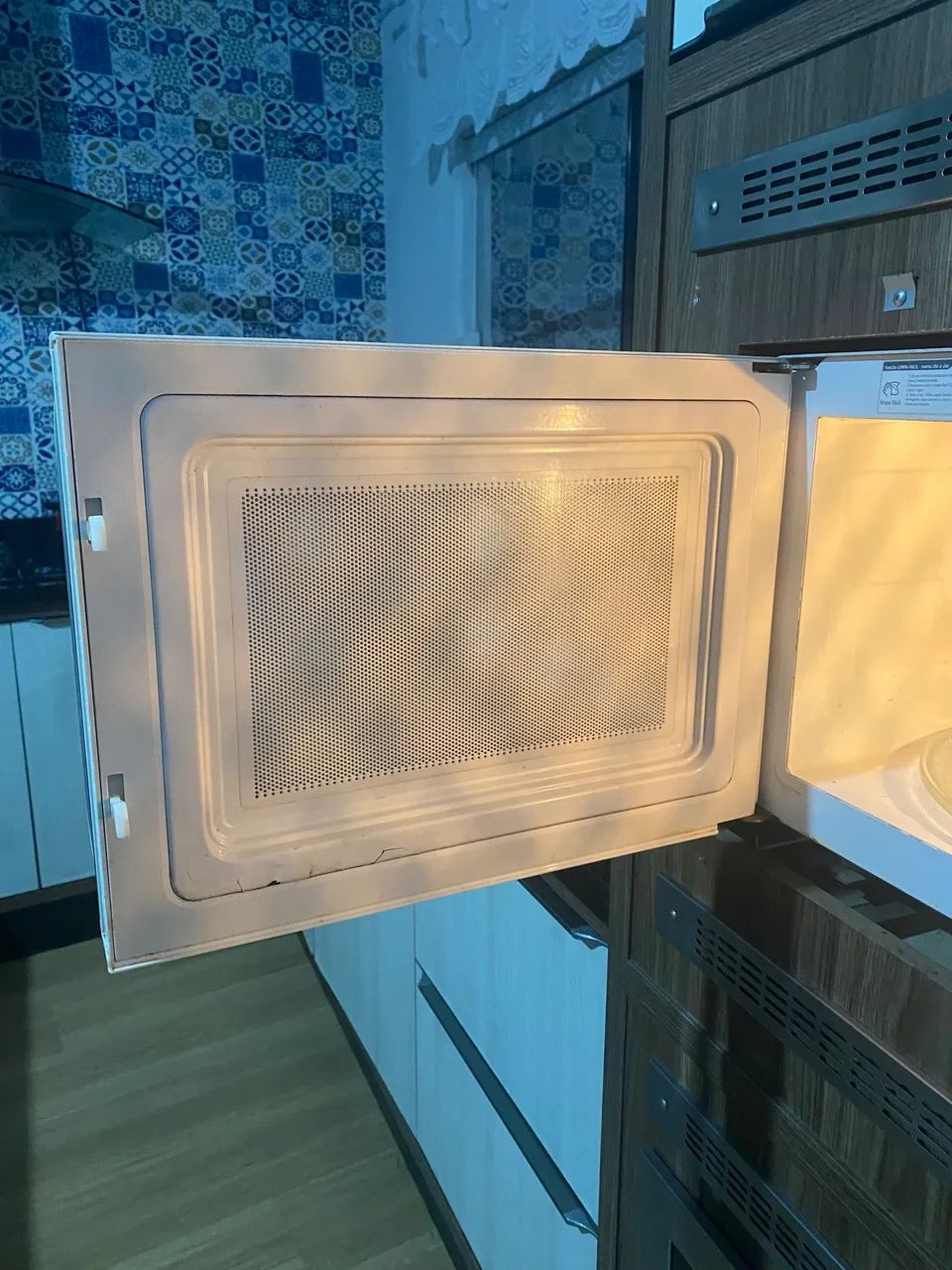Microondas Midea 30 litros - Foto 4
