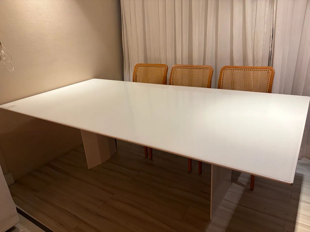 Mesa laqueada com tampo de vidro  - Foto 3