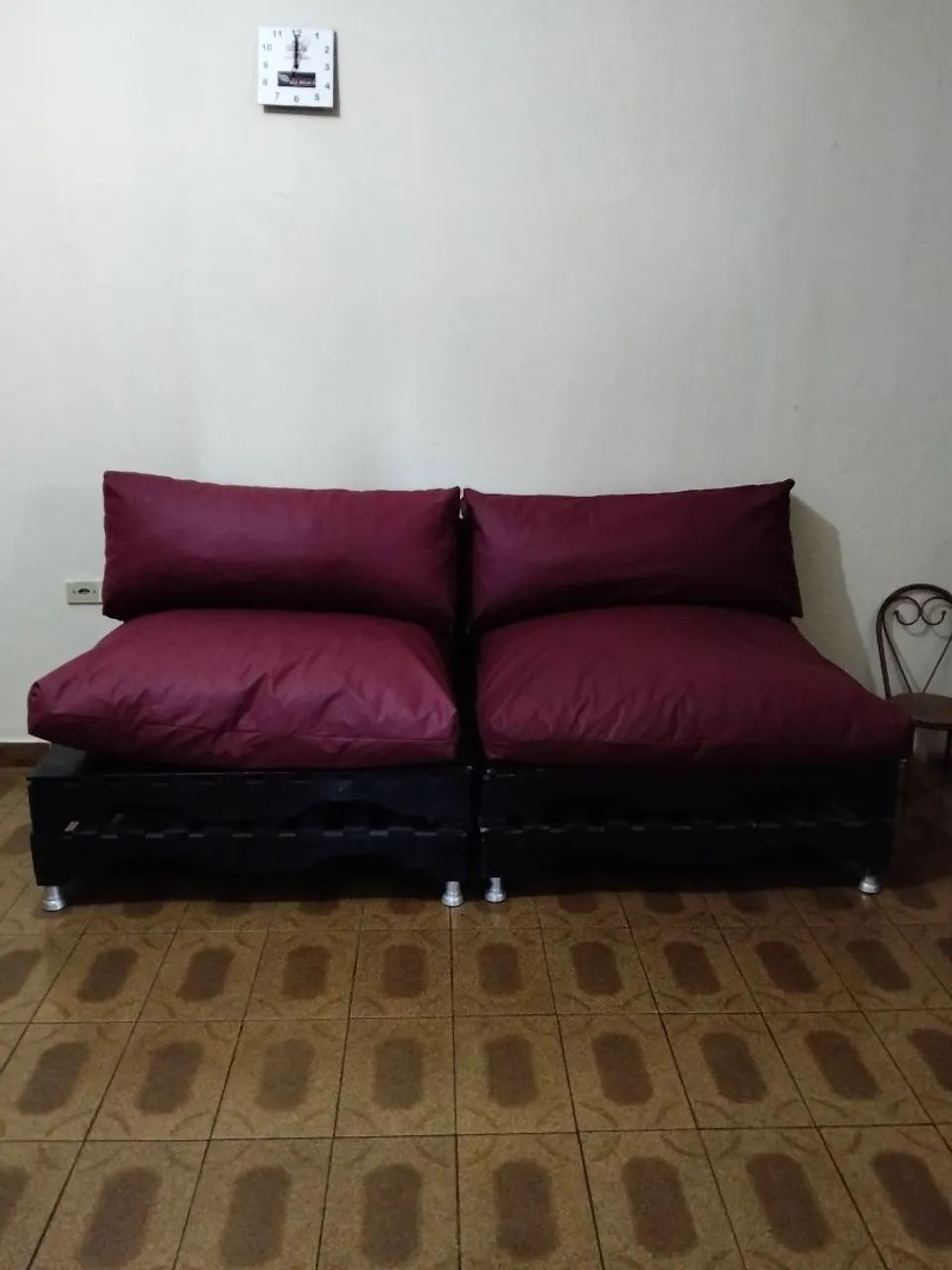 Conjunto de Móveis de Palete para Sala - 2 Sofás + Mesa de Centro ?
