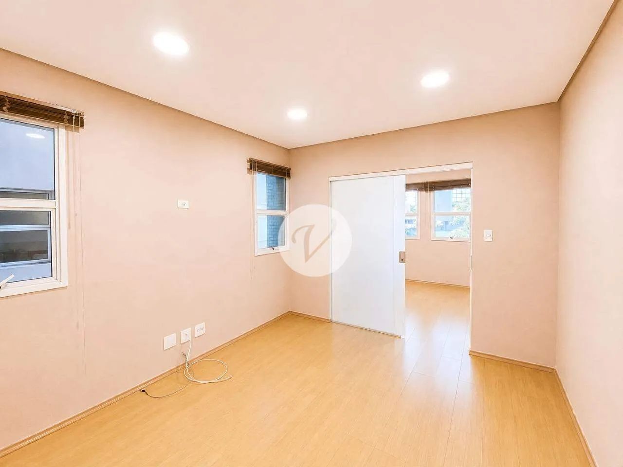 Sala Comercial à Venda e Locação  Vila Guiomar | Santo André/SP | 36m² | 1 Vaga | Edifício