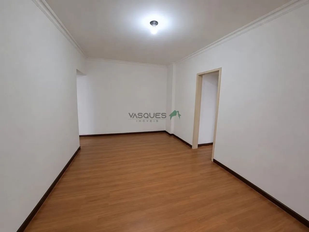 Apartamento no centro da cidade com 2 quartos para locação - Foto 3