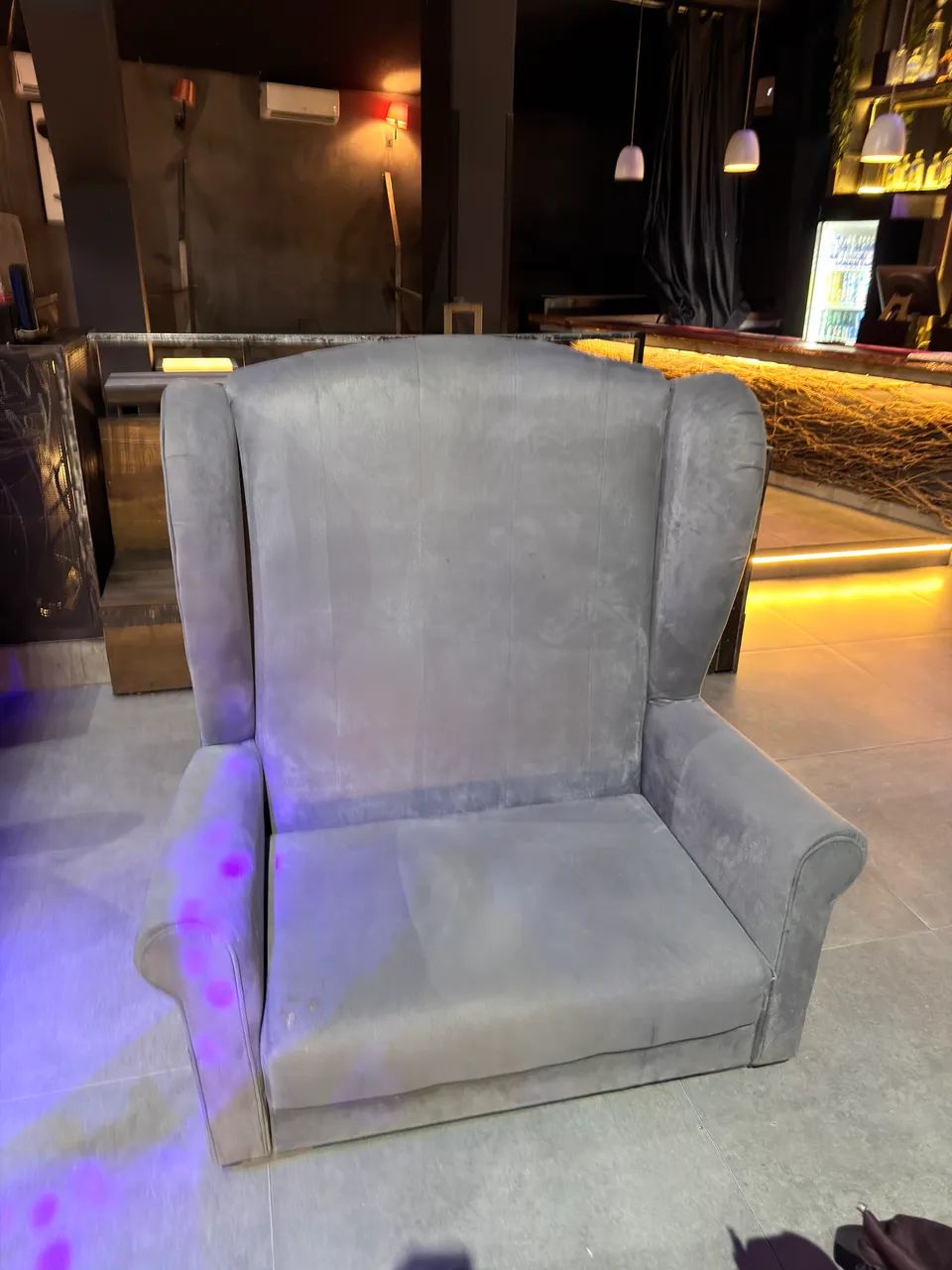 Selling sofas468251199522754562