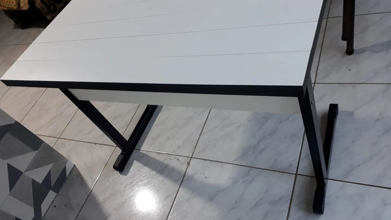 Mesa de computador para estudos - Foto 3