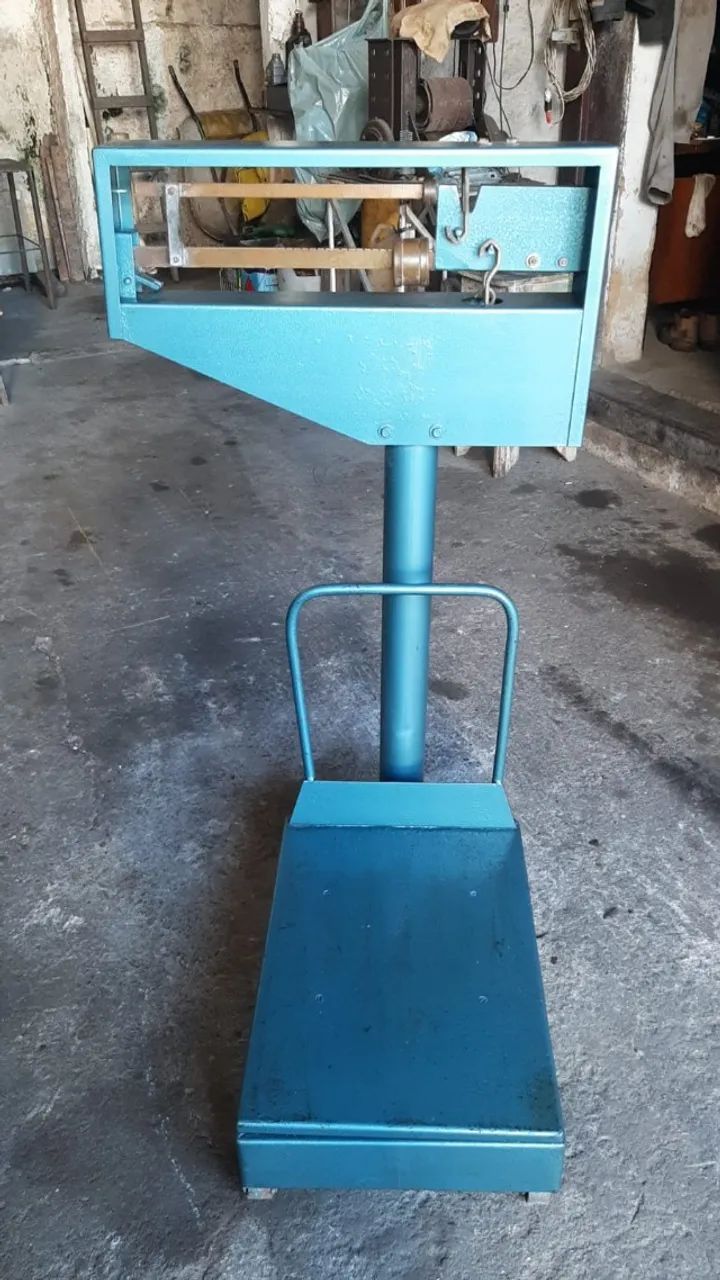  Balança mecânica com capacidade de 300kg
