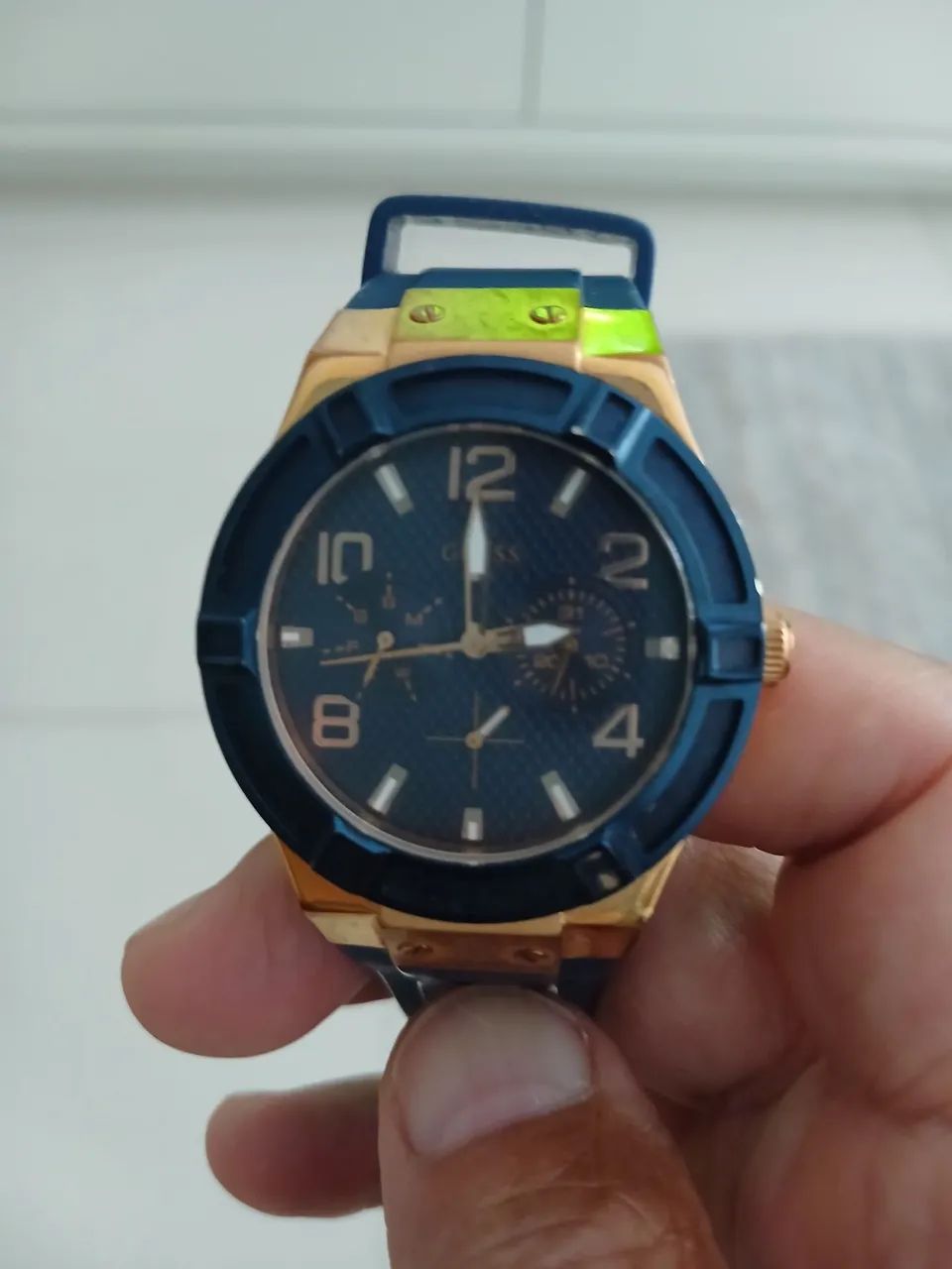 Relógio guess lindo 