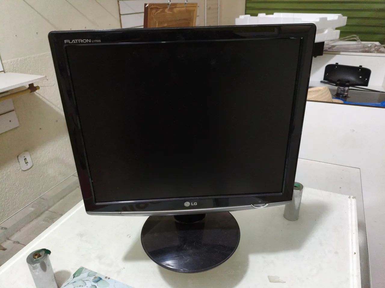 Monitor LG 17 Pol