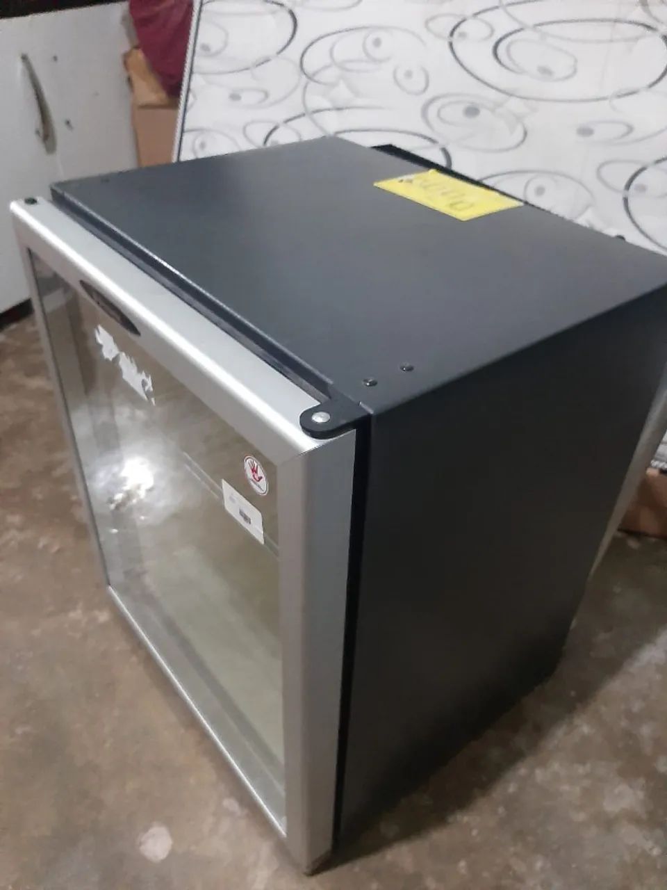 Frigobar Dometic 40L Porta de Vidro (NÃO FUNCIONA)