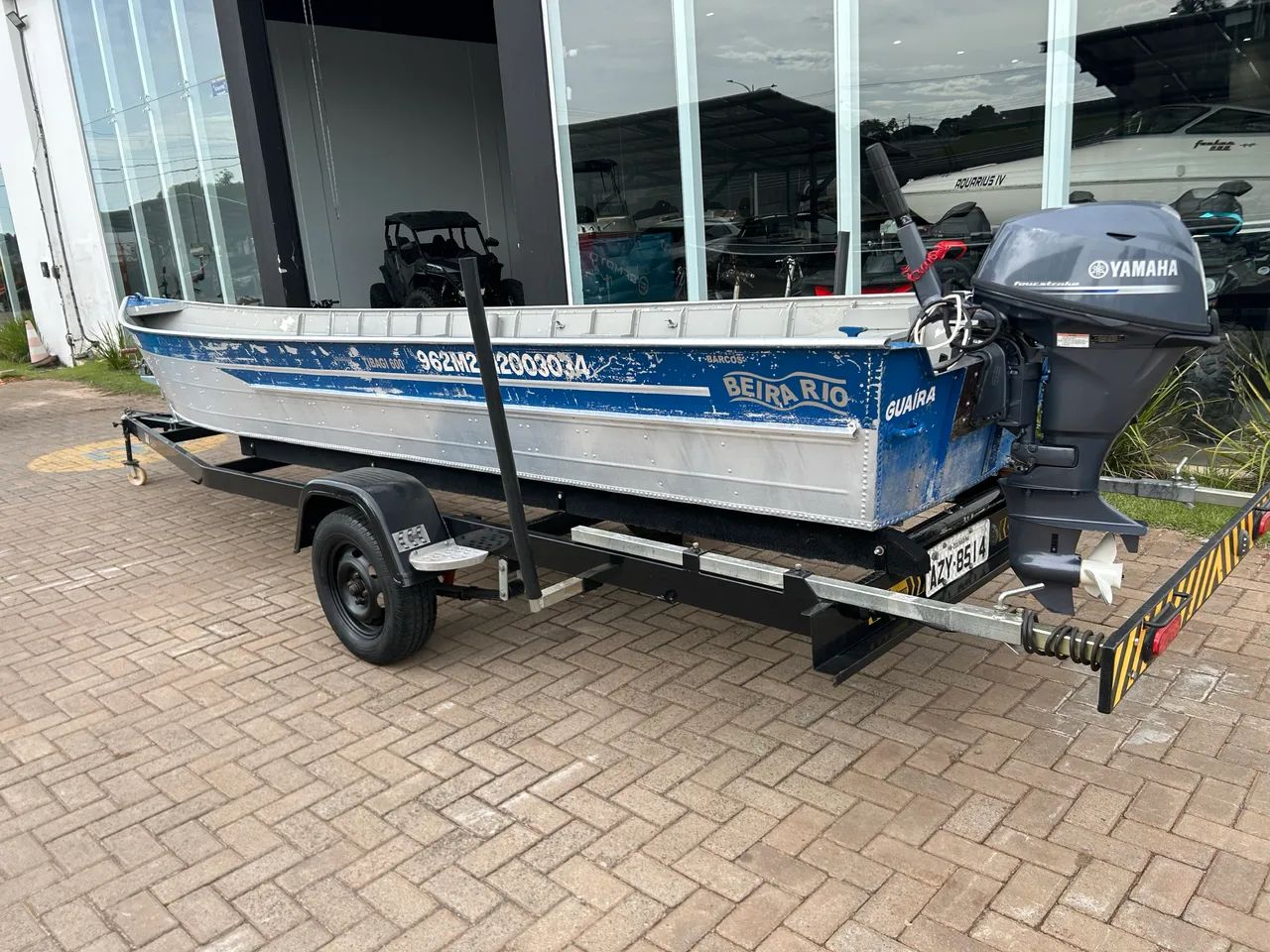 Barco 6 mt + motor 20hp